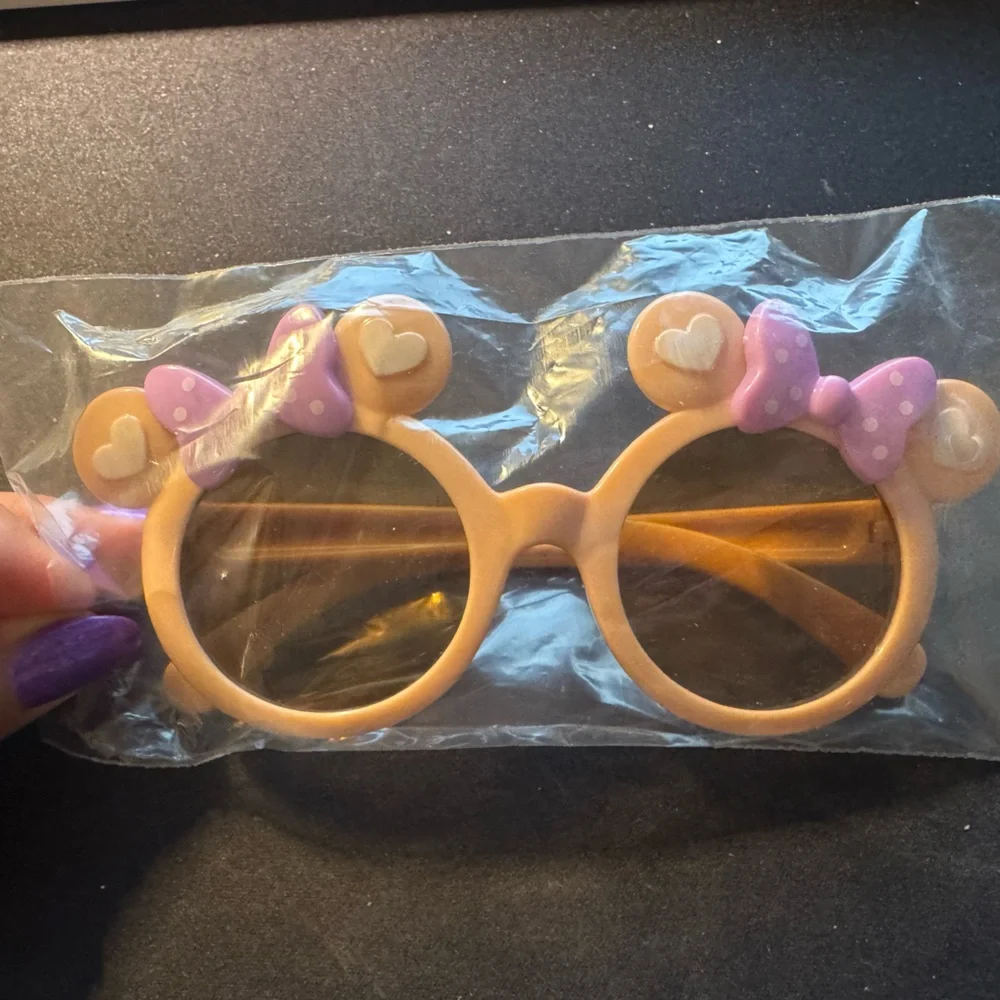 New Kids Heart Bow Minnie Mouse themed Sunglasses - Pink, White, Tan, Black